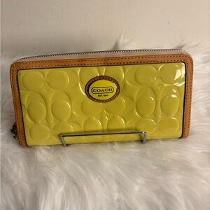 Coach Yellow Peyton Patent Leather Embossed Logo Zip‎ Wallet Classic Statement